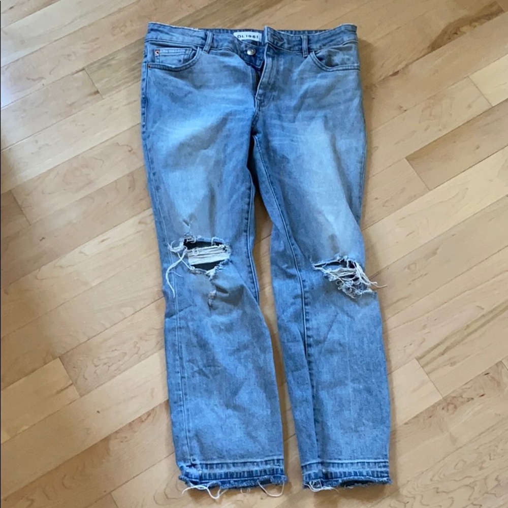 🍐🍐DL1961 distressed cropped jeans sz 31